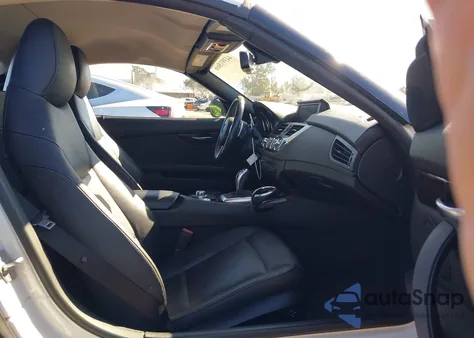 2013 BMW Z4 Sdrive28I z USA, uszkodzony, nr VIN WBALL5C50DJ104557